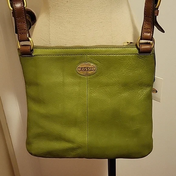 NWT: Leather Fossil Explorer Crossbody - Picture 12 of 16
